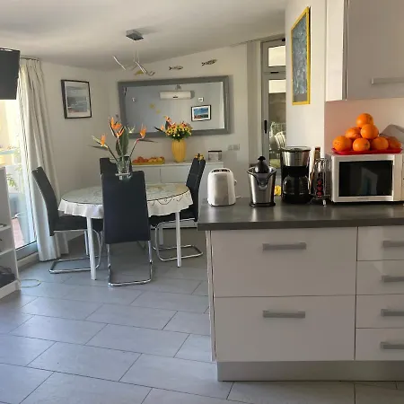 Portugal Maria Appt *