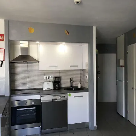 Portugal Maria Appt דירה *